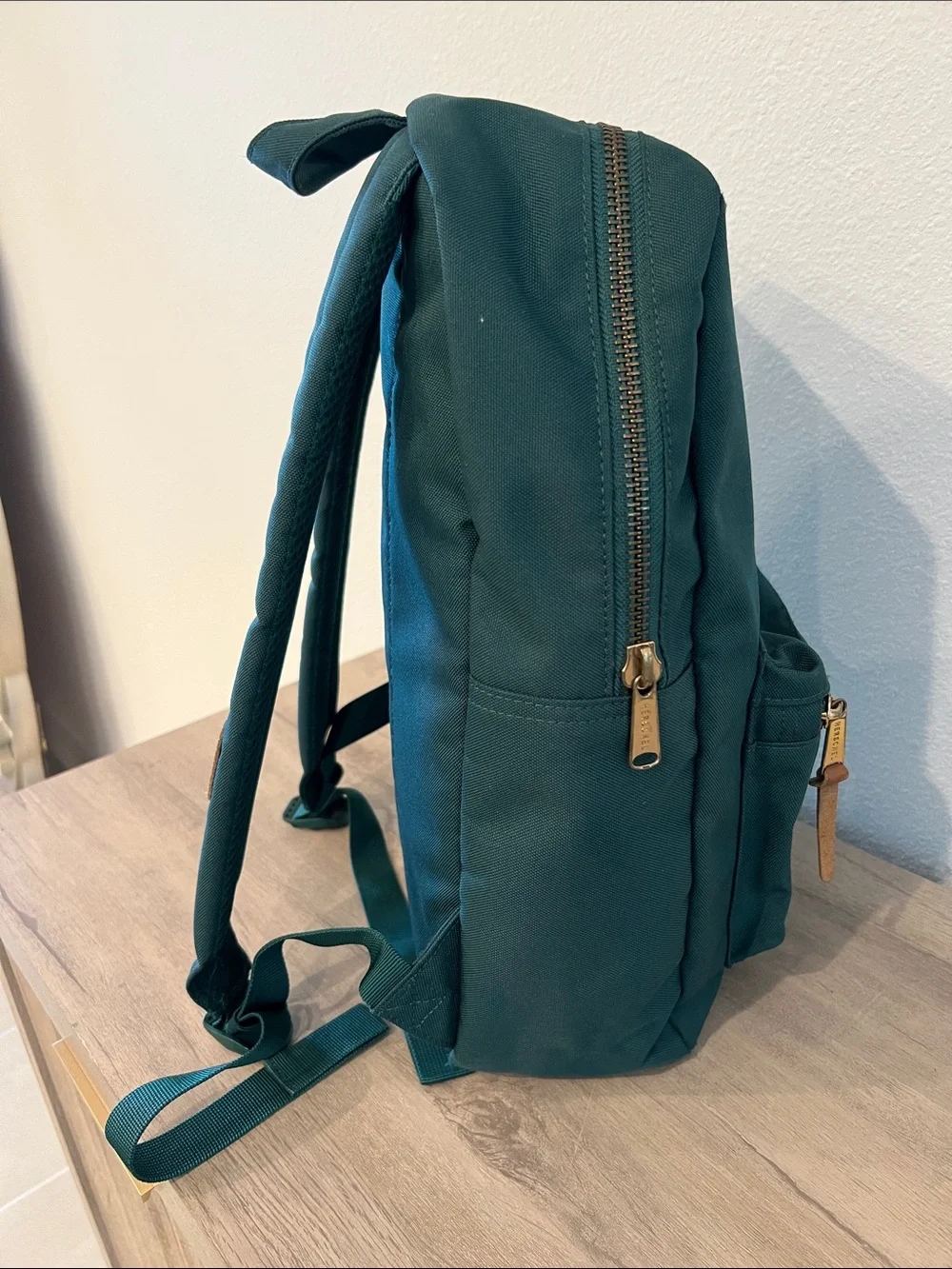 Herschel Supply Company simple functional